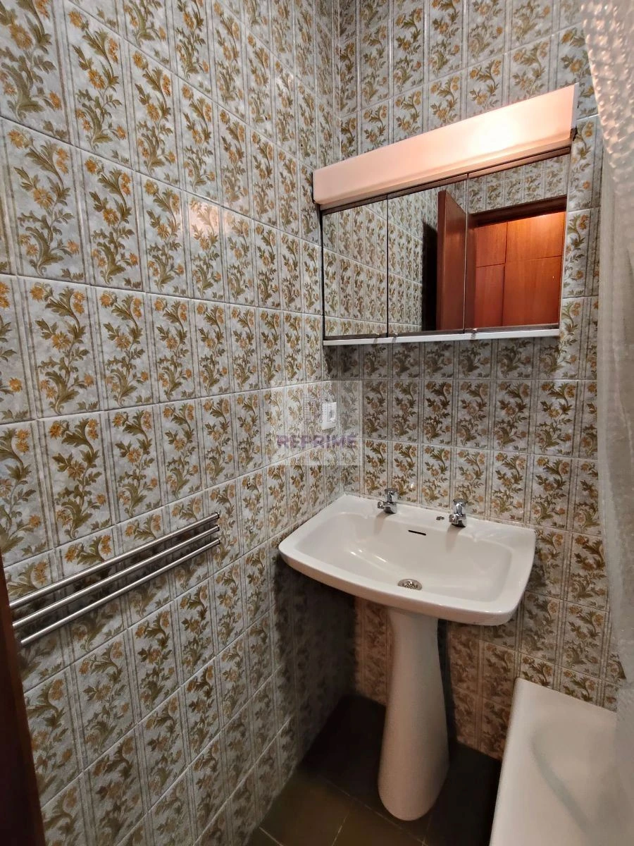 Apartamento T0 para Venda em Paranhos Foto 10