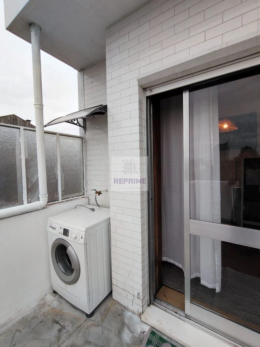 Apartamento T0 para Venda em Paranhos Foto 15