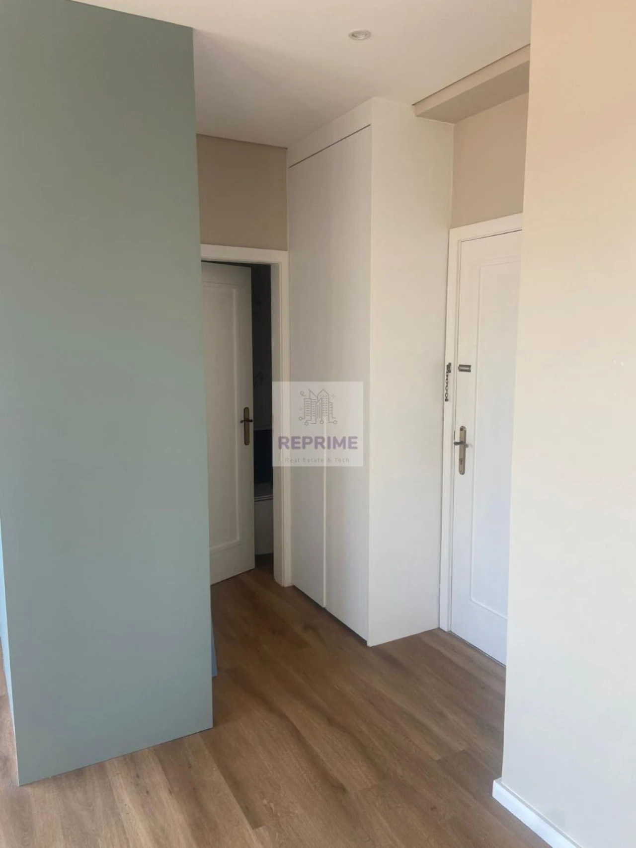 Apartamento T2 para Venda em Cedofeita, Santo Ildefonso, Sé, Miragaia, São Nicolau e Vitória Foto 6