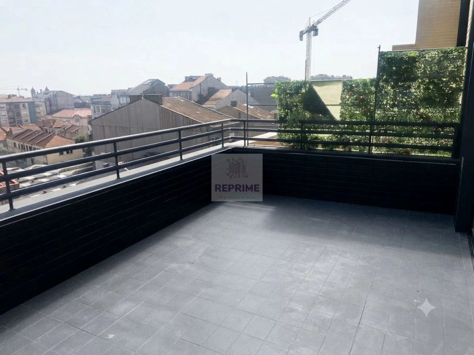 Apartamento T2 para Venda em Cedofeita, Santo Ildefonso, Sé, Miragaia, São Nicolau e Vitória Foto 17