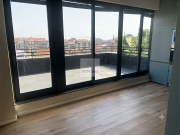 Apartamento T2 para Venda em Cedofeita, Santo Ildefonso, Sé, Miragaia, São Nicolau e Vitória