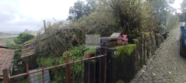 Moradia T0 para Venda em Pedroso e Seixezelo