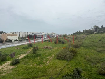 Apartamento T1 para Arrendamento em São Domingos de Benfica
