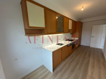 Apartamento T1 para Arrendamento em São Domingos de Benfica