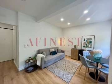Apartamento T2 para Venda em Benfica