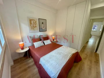 Apartamento T2 para Venda em Benfica