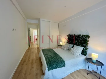 Apartamento T2 para Venda em Benfica