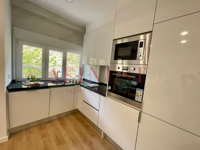 Apartamento T2 para Venda em Benfica Foto 4