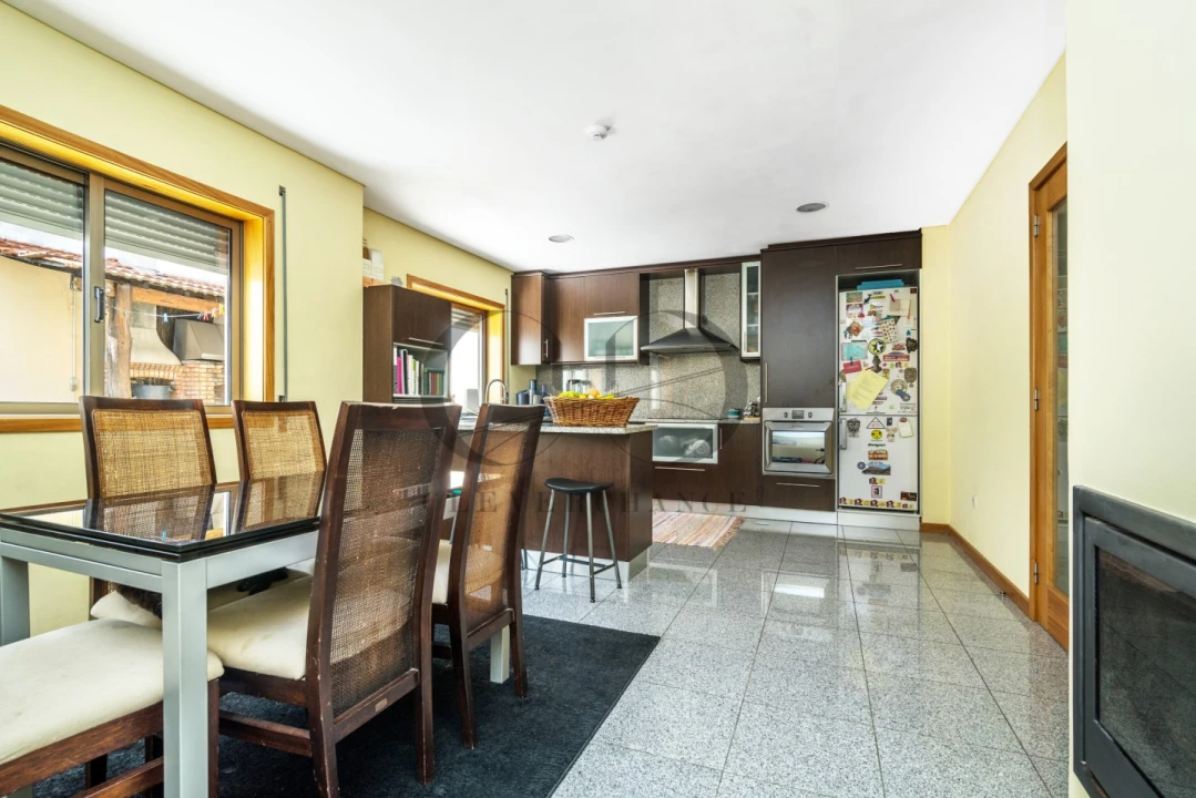 Moradia para Venda em Sandim, Olival, Lever e Crestuma Foto 4