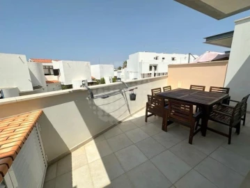 Moradia T5 para Venda em Quarteira