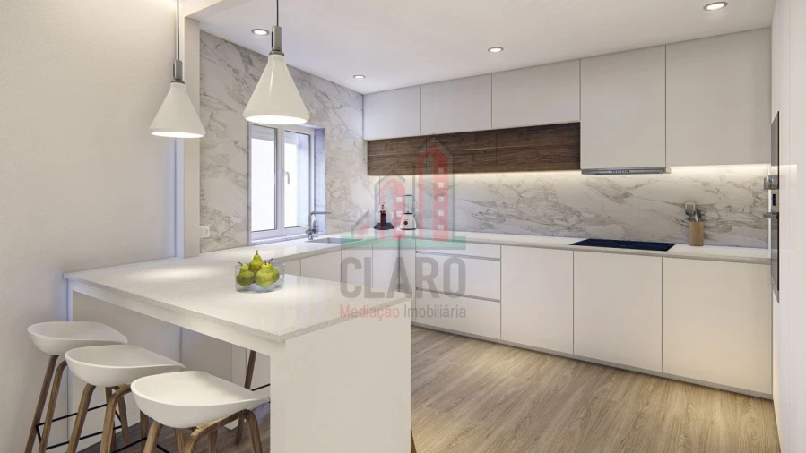 Moradia T3 para Venda em Santo Antonio dos Olivais Foto 2