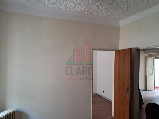 Apartamento T2 para Venda em Buarcos Foto 9