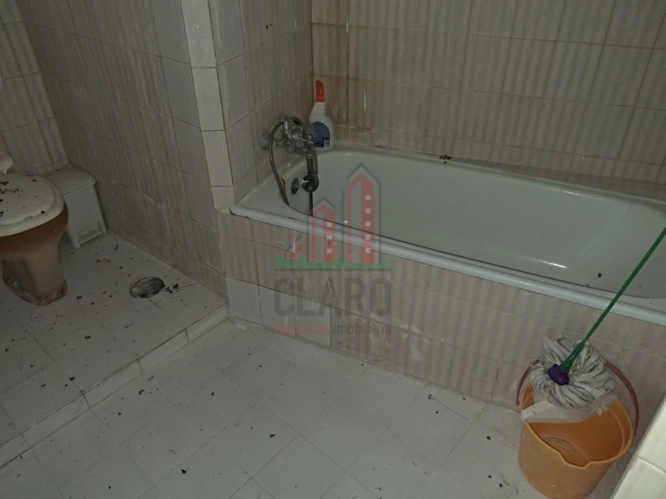 Apartamento T2 para Venda em Buarcos Foto 7