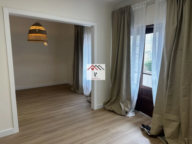 Apartamento T3 para Venda em Eiras e São Paulo de Frades Foto 4
