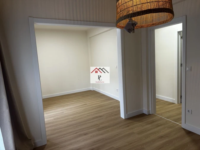 Apartamento T3 para Venda em Eiras e São Paulo de Frades Foto 3