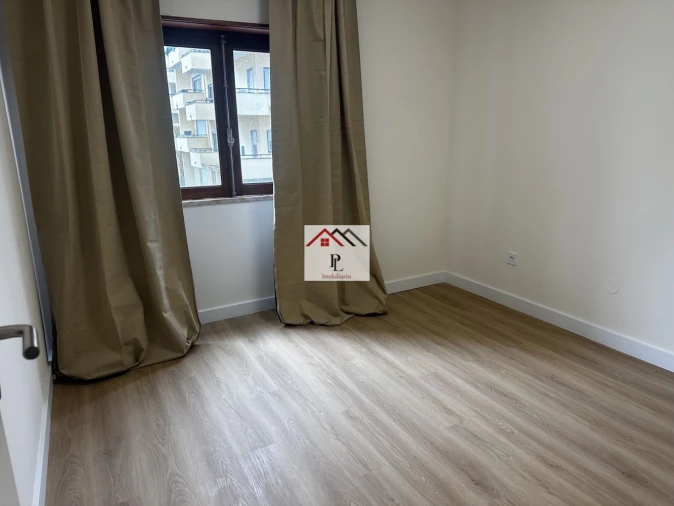 Apartamento T3 para Venda em Eiras e São Paulo de Frades Foto 9