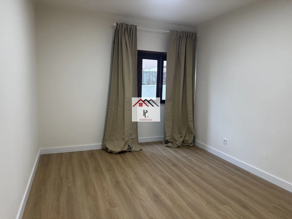 Apartamento T3 para Venda em Eiras e São Paulo de Frades Foto 7