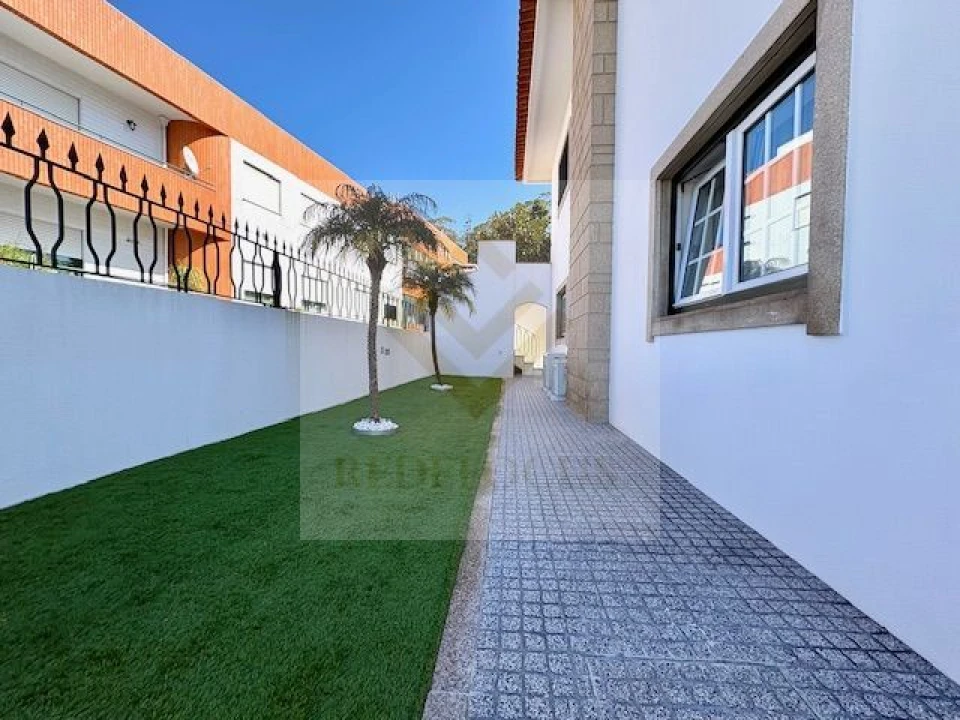 Moradia T3 para Venda em Santa Maria de Lamas Foto 38