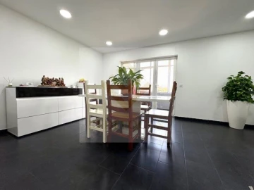 Apartamento T3 para Venda em Mozelos