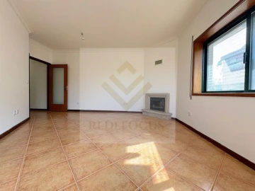 Apartamento T2 para Venda em São João de Ver