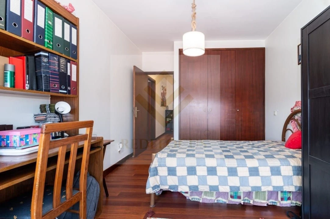 Apartamento T2 para Venda em Santa Maria de Lamas Foto 16