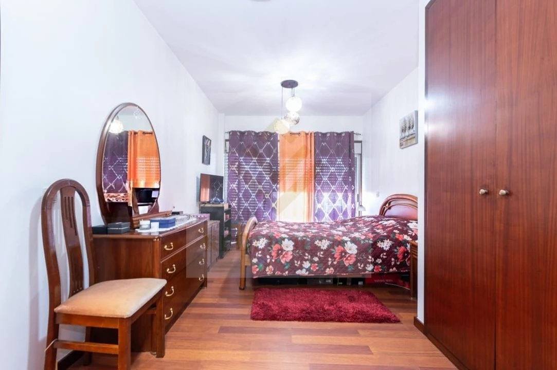Apartamento T2 para Venda em Santa Maria de Lamas Foto 24