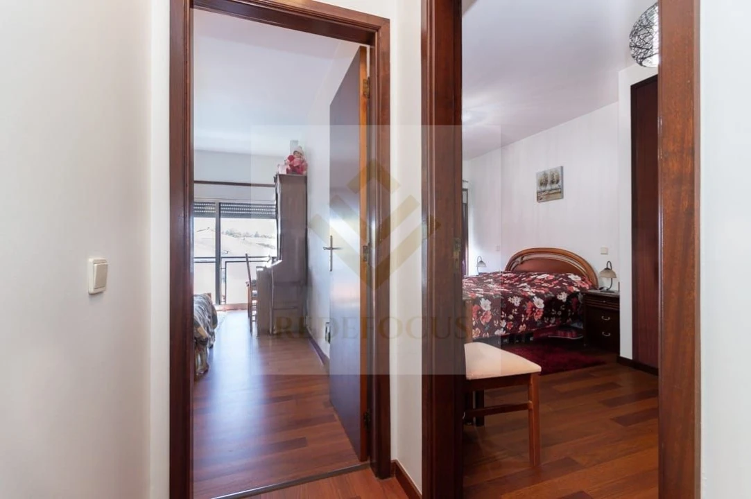 Apartamento T2 para Venda em Santa Maria de Lamas Foto 25