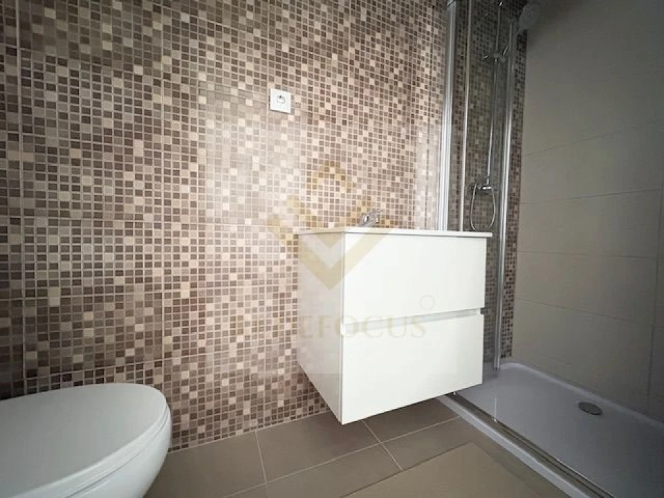 Apartamento T0 para Venda em Esmoriz Foto 17