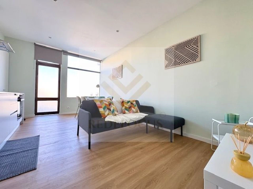 Apartamento T0 para Venda em Esmoriz Foto 4