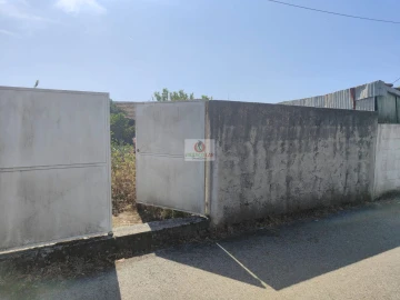 Moradia T4 para Venda em Requeixo, Nossa Senhora de Fátima e Nariz