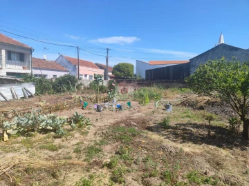 Moradia T4 para Venda em Requeixo, Nossa Senhora de Fátima e Nariz
