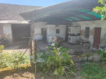 Moradia T4 para Venda em Requeixo, Nossa Senhora de Fátima e Nariz