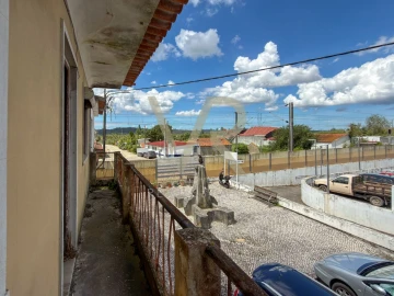 Moradia T3 para Venda em Vila Nova de Anços