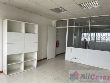 Loja para Arrendamento em Ermesinde