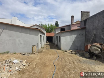 Moradia T9 para Venda em Aradas
