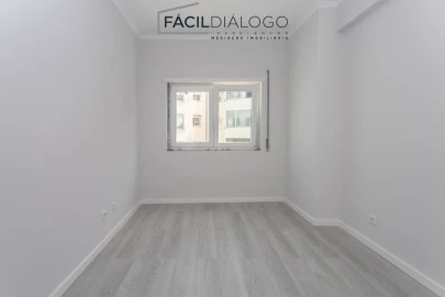 Apartamento T3 para Venda em Seixal, Arrentela e Aldeia de Paio Pires