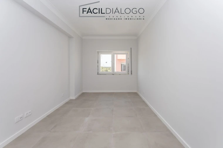 Apartamento T3 para Venda em Seixal, Arrentela e Aldeia de Paio Pires Foto 35