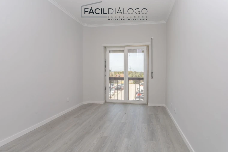 Apartamento T3 para Venda em Seixal, Arrentela e Aldeia de Paio Pires Foto 17