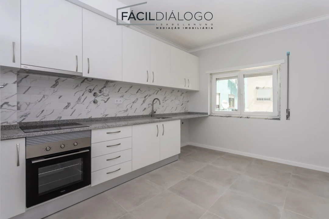 Apartamento T3 para Venda em Seixal, Arrentela e Aldeia de Paio Pires Foto 31