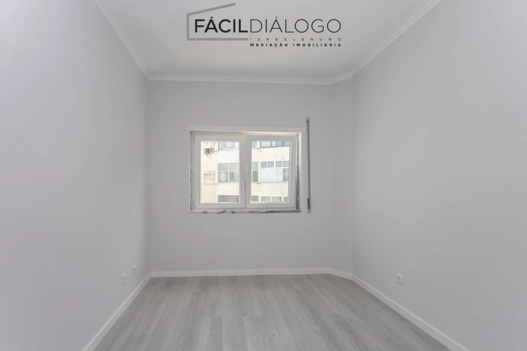Apartamento T3 para Venda em Seixal, Arrentela e Aldeia de Paio Pires Foto 22