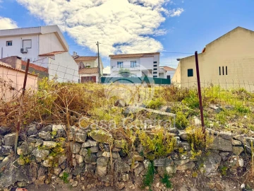 Terreno para Venda em São Domingos de Rana