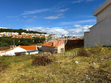 Terreno para Venda em São Domingos de Rana