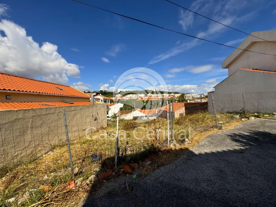 Terreno para Venda em São Domingos de Rana Foto 3