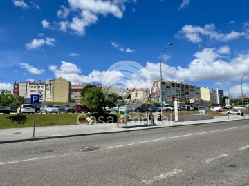 Loja para Venda em Falagueira-Venda Nova
