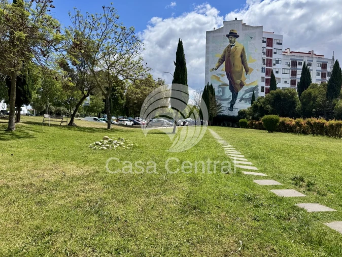 Loja para Venda em Falagueira-Venda Nova Foto 22