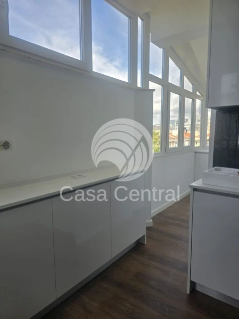 Apartamento T2 para Venda em Venteira