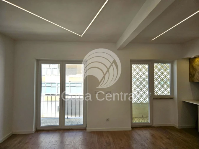 Apartamento T2 para Venda em Venteira Foto 6