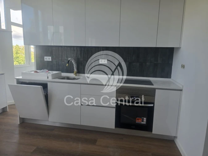 Apartamento T2 para Venda em Venteira Foto 4