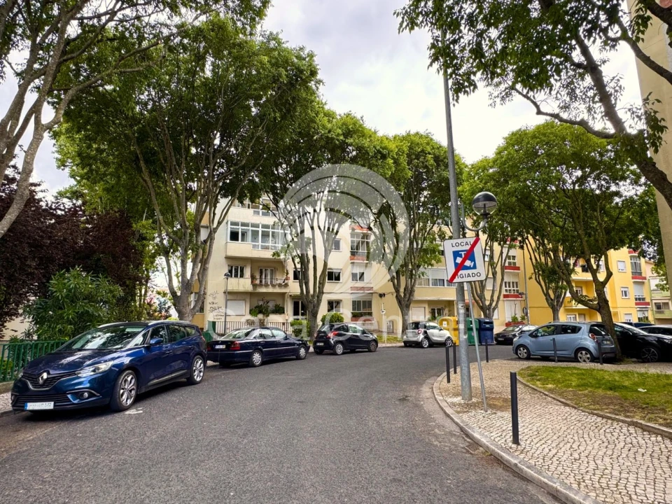 Apartamento T2 para Venda em Venteira Foto 13
