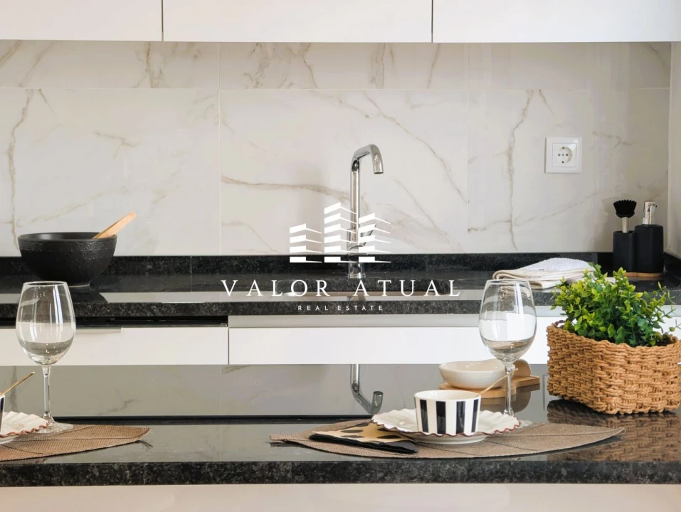 Apartamento T3 para Venda em Benfica Foto 4